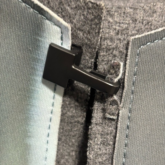 Elie Tahari Gray Textured Fabric - Picture 5 of 7